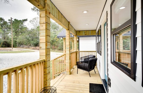 Picayune Cottage | Picayune Home w/Porch - Near Bogue Chitto Refuge!