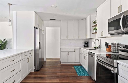 Whitfield House | Pickleball + Heated Pool | Near Anna Maria