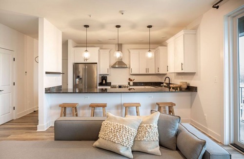 Batesville Apartment | Piedmont Place 401 | Spacious 2-Bedroom Condo in Crozet