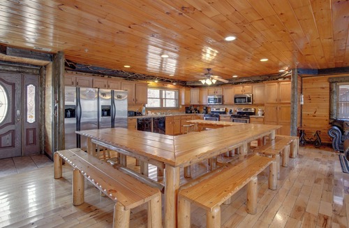 Hemlock Hills Cabin | Pine Tree Lodge by Jackson Mountain Rentals
