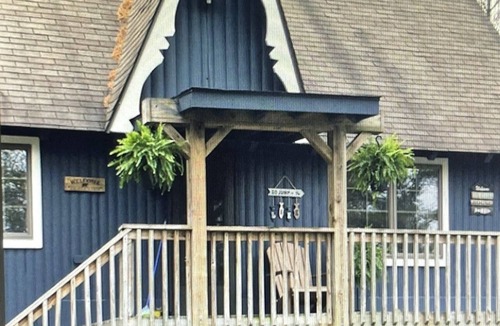 Sky Valley Cabin | Piney Bear Cabin in Deep Creek Lake, MD - DOG FRIENDLY