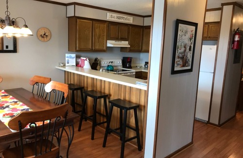 Banner Elk Condo | Pinnacle Inn Resort - Indoor Pool & Hot Tubs "Money Saver" Beech Mountain, NC