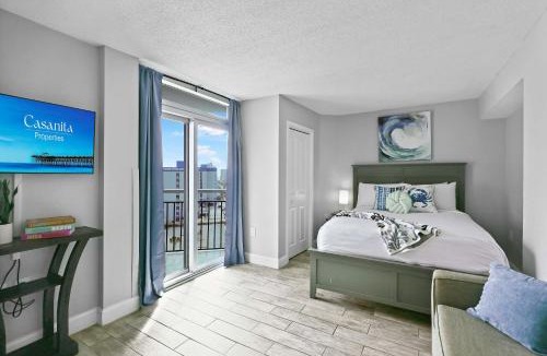 Downtown Myrtle Beach House | Playa Castillo by Casanita - Lux Oceanfront 3BR Suite