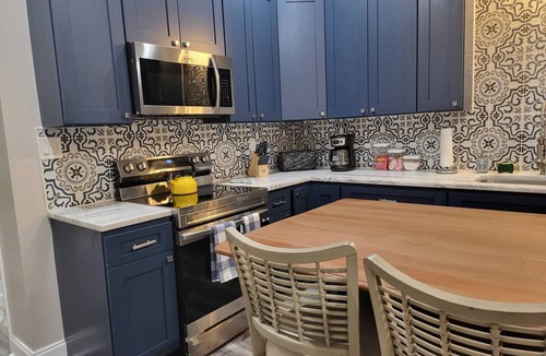 Mid-City House | Pleasant 5-bedroom house with AC in vibrant New Orleans