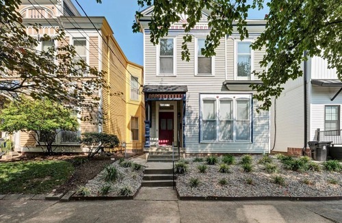 Highlands Apartment | Pleasant duplex with AC in The Highlands, Louisville - WiFi included