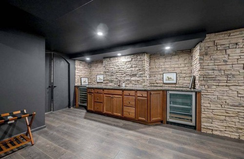 Simpsonville House | Pool | Golf Simulator | Hot Tub | 10 Acres | Horse Barn