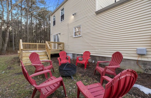 Mosby House | Pool Table Paradise: 3 BR Getaway in RVA!