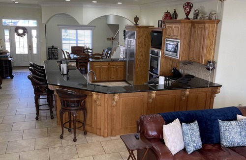 Lake View House | Poolside Paradise on Cross Lake