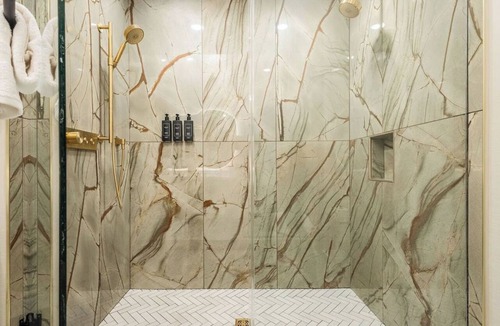 Bloomington Hotel | POSH on Kirkwood A Boutique Hotel