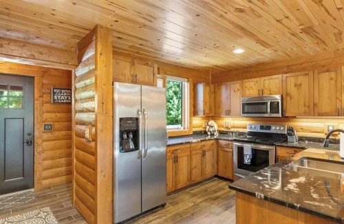 Boyne City Cabin | POWDER DREAMS ! 4 BEDROOM SKI-IN SKI-OUT CABIN AT BOYNE MOUNTAIN