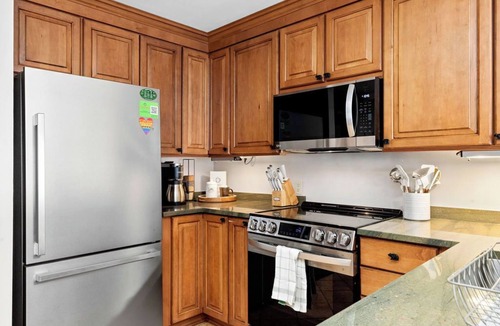 Wintergreen Condo | Premiere Two bedroom getaway Slope Side Wintergreen Resort Condo