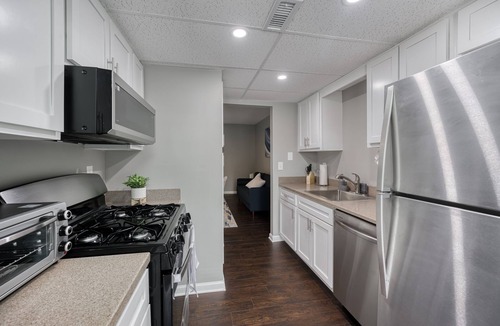 Peachtree Corners House | Premium Townhome #C w/2 King Beds & Luxury Baths
