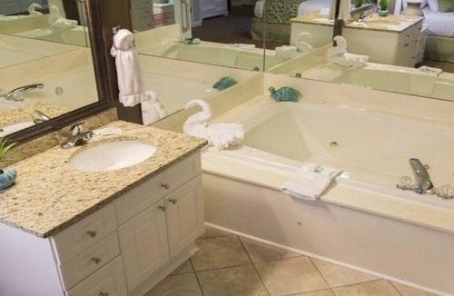 Surfside Beach Hotel | Presidential Villas at Grand Palms Resort 1B