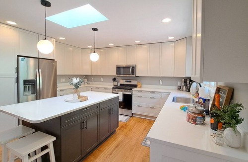 Union Pier House | "Price Improvement" Quiet Neighborhood Heated pool Firepit Hot Tub