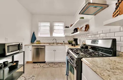 Detroit Apartment | Prime 2BR Stay Near Ford Field & Downtown Detroit!