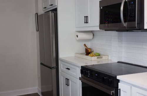 Athens House | Prime Location-2-bedroom house close to Downtown, UGA and the Firefly Trail
