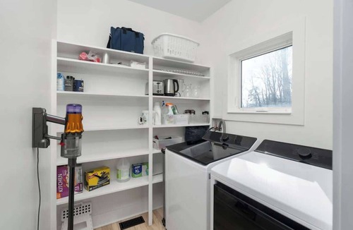 Afton House | Prime Location! 5 Min to National Park & Wineries