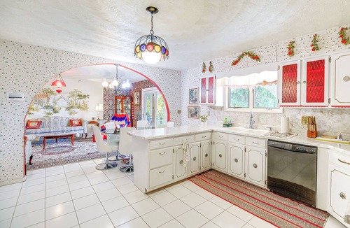 Princeton House | Princeton Mtn-View Estate: Vintage Charm
