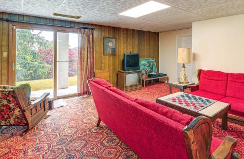 Princeton House | Princeton Mtn-View Estate: Vintage Charm