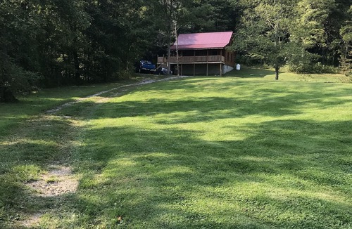 Beaver Cabin | Private 2 bedroom Cabin with Large Covered Deck