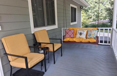 Statesville House | Private 3BR Bungalow on a Quiet Cul-de-sac