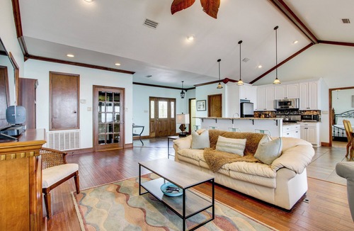 Ocean Springs House | Private Beach & Views! Stilted Ocean Springs Home