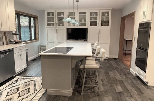Rapid City House | Private Dock! Boat to Famous Sand Bar!