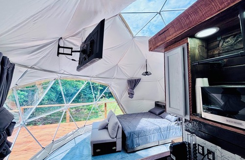 Albany Cottage | Private Dome w, Hot Tub & Outdoor Shower Lake Views Couples Retreat