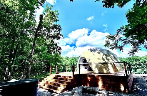 Albany Cottage | Private Dome w, Hot Tub & Outdoor Shower Lake Views Couples Retreat