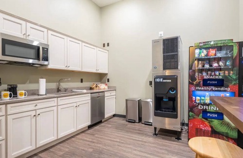 Hickory Apartment | Private Family Suite in Historic Downtown Hickory!