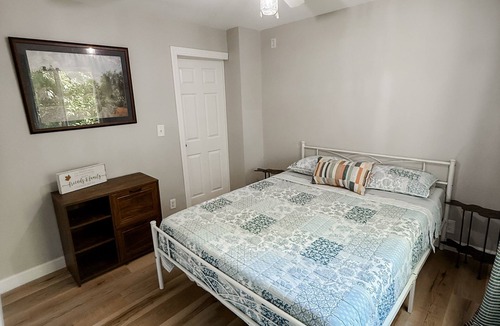 Birch Run Township House | Private Farmhouse with Large Yard in Birch Run - 3 bedrooms