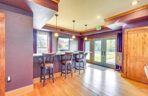Kingsport House | Private Hot Tub: 'Bays View Lodge' in Kingsport!