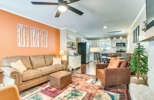 Michaywe House | Private Hot Tub & Deck: Gaylord Family Home!