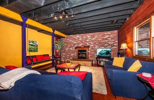 Morgantown House | Private Lake Lodge | 21 Acres, Hot Tub & Game Room 5BR, 2.5BA