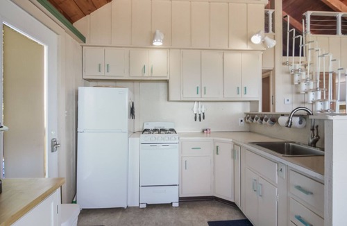 Lake Leelanau Cottage | Private Lake Michigan Lakefront Pristine Good Harbor Bay beach Leland 5 guests