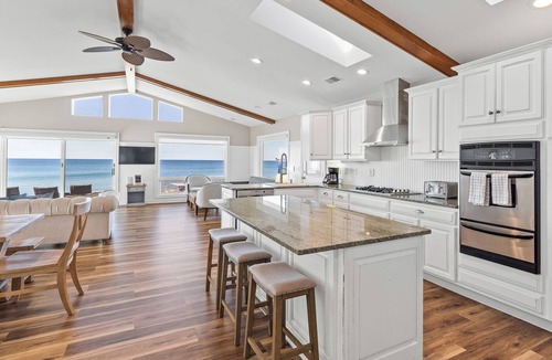 Ferrysburg House | Private Lake Michigan Beachfront | The Ultimate Beachside Getaway