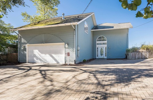 Ferrysburg House | Private Lake Michigan Beachfront | The Ultimate Beachside Getaway