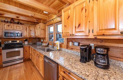 Sevierville Cabin | Private Mountain Views! Pool Table, Hot Tub, Arcade Game, Pool/Putt Putt/Fishing