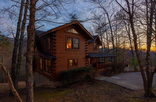 Sevierville Cabin | Private Mountain Views! Pool Table, Hot Tub, Arcade Game, Pool/Putt Putt/Fishing