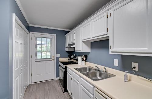 Cheraw Apartment | Private Patio: Apt 6 Mi to Cheraw State Park!