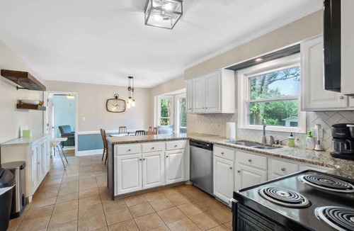 Myers Park House | Private POOL and baby friendly home near Uptown