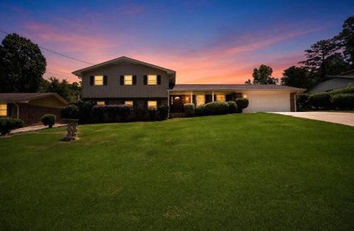 Decatur House | Private Pool Oasis 15 mins to World Cup Sleeps 10 home