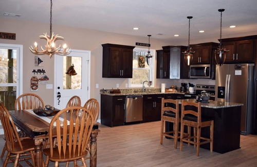 Hiawassee House | Private retreat on 7 acres, mountain views, firepit, king bed, sleeps 6.