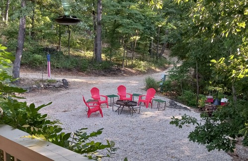 Van Buren House | Private scenic Ozark Mountain retreat near beautiful Current River; sleeps 1-10!