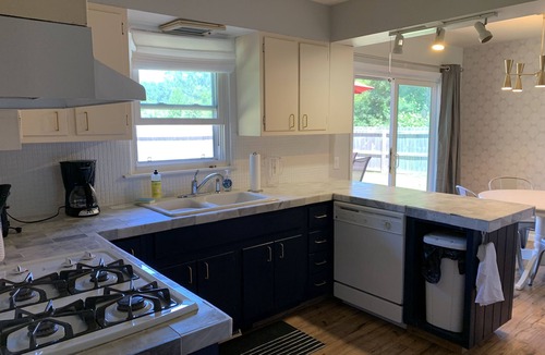 Benton Harbor House | Private Single Story Minutes to Beaches, Biking/Running Trails & Downtown St Joe