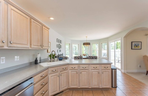Keezletown House | Private & Spacious - Near JMU & Massanutten - Grill + Firepit - Sleeps 10
