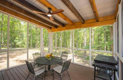 McEwen House | Purple Martin and The Cardinal at Buckhorn Hollow