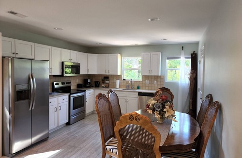 Waxhaw House | Quaint Condo in Waxhaw. Walking distance to all attractions!
