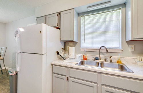 Oxford Cottage | Quaint Oxford Home ~ 2 Mi to Ole Miss & The Grove!