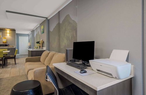 Skyland Hotel | Quality Inn Asheville Airport